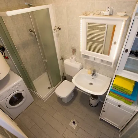 Katarina Apartment *